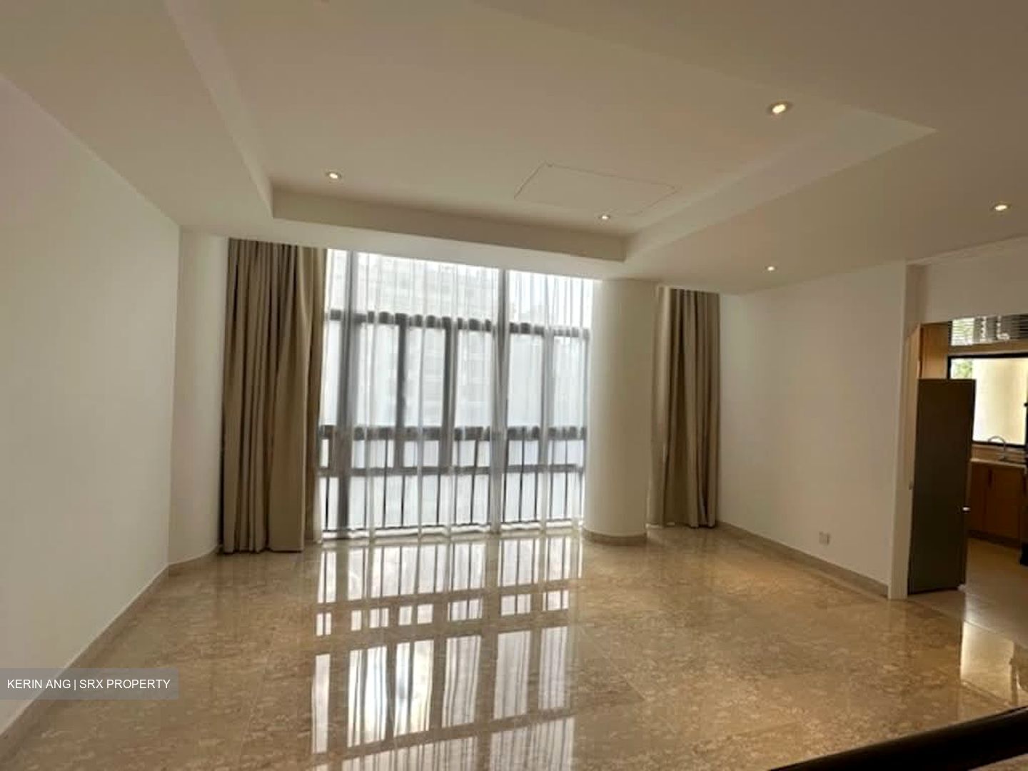 The Colonnade (D10), Condominium #534916411